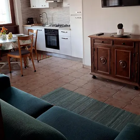 Sunset House 아파트