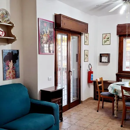 아파트 Sunset House